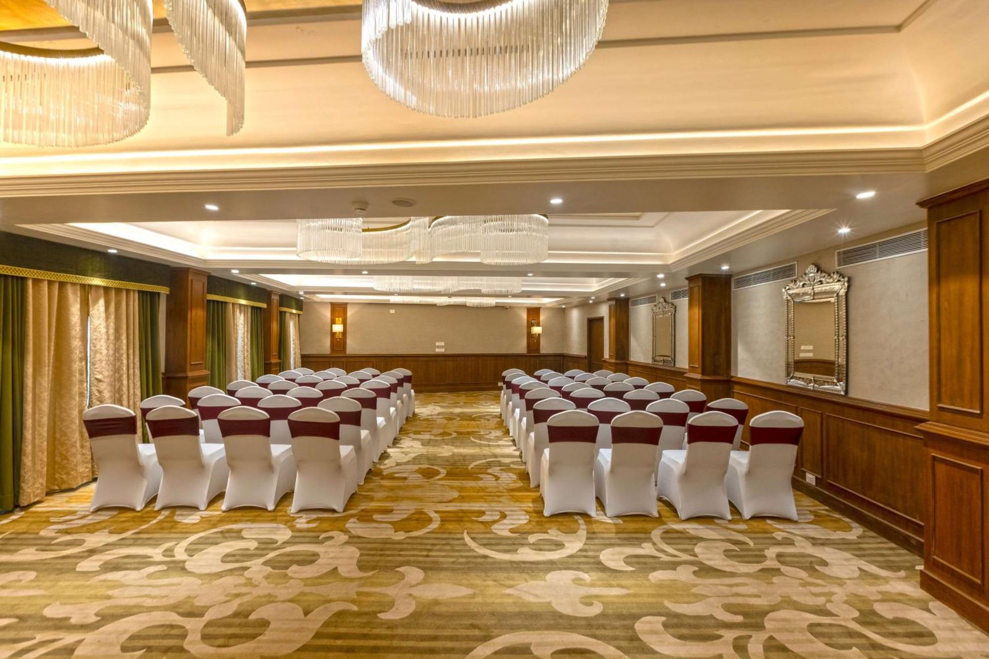Namah Nainital, A Member Of Radisson Individuals Retreats Hotell Eksteriør bilde