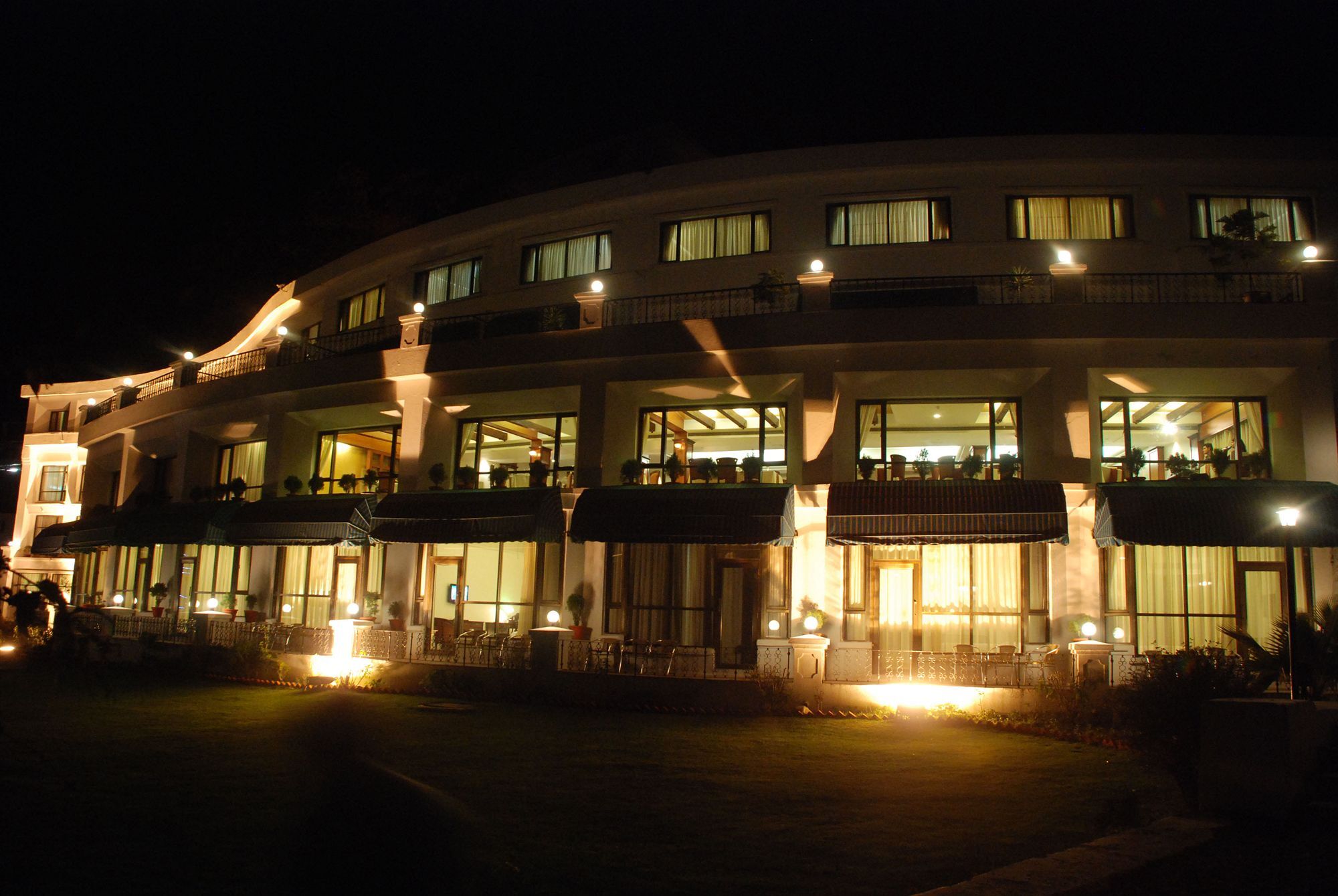 Namah Nainital, A Member Of Radisson Individuals Retreats Hotell Eksteriør bilde