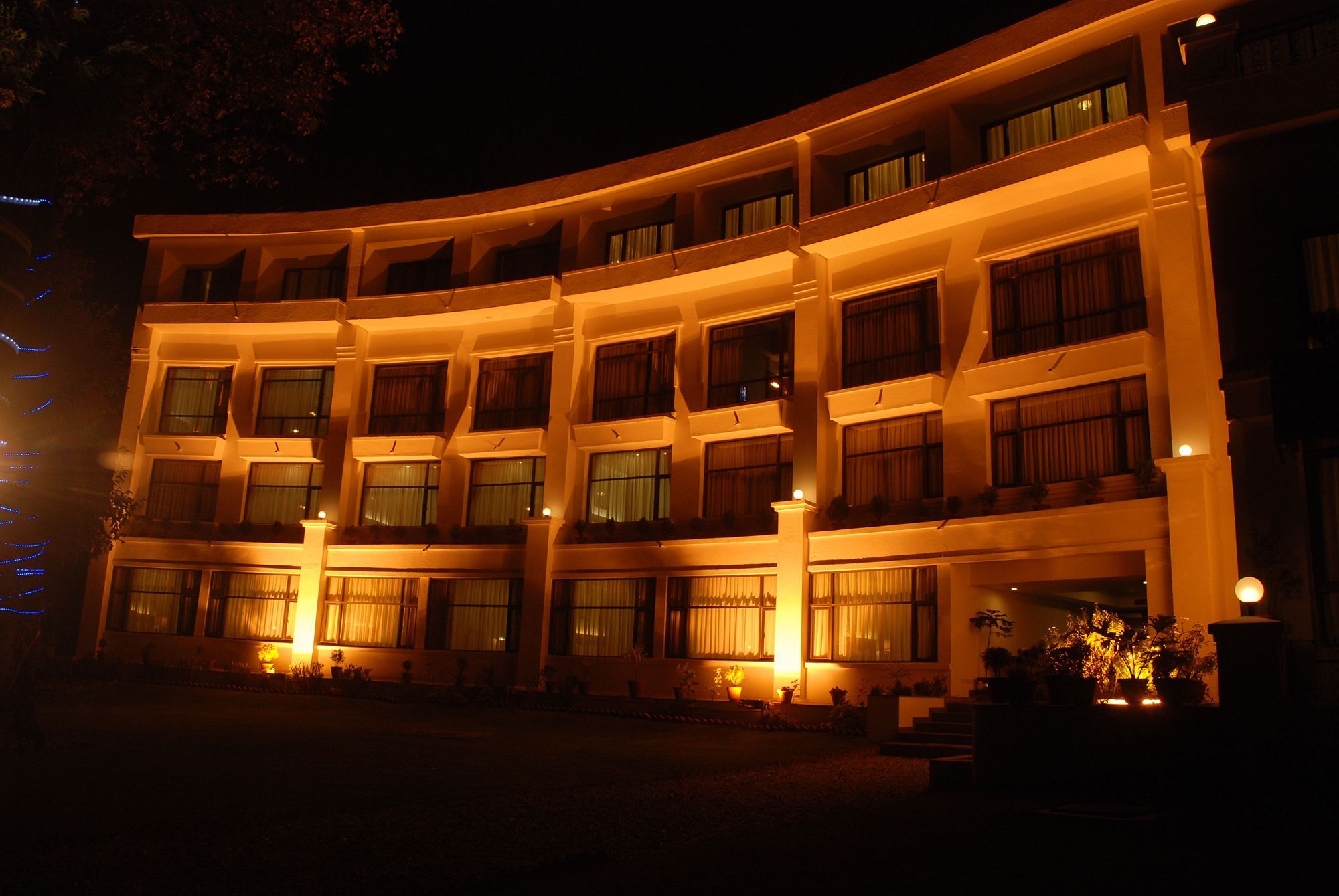 Namah Nainital, A Member Of Radisson Individuals Retreats Hotell Eksteriør bilde